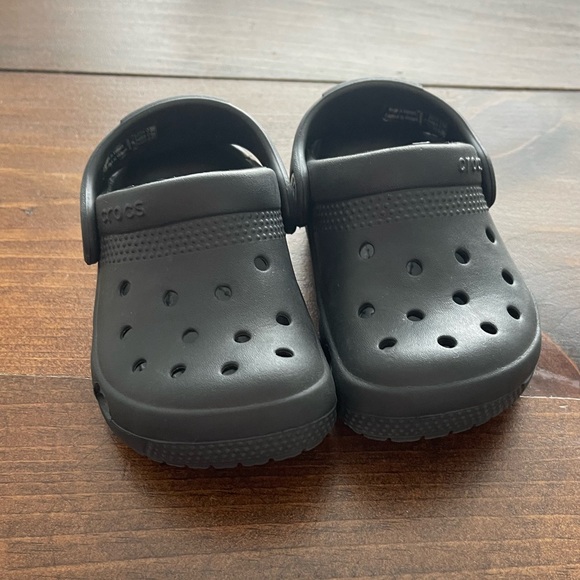 Toddler / Baby Crocs - Black - Picture 2 of 7